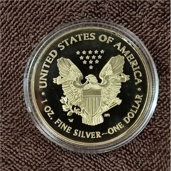 Gold and Silver Souvenir Coin Statue of Liberty Tourism Souvenir photo-2