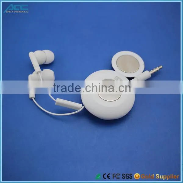 2016 Best Price Customized Retractable In-ear Earphones With Mic photo-4