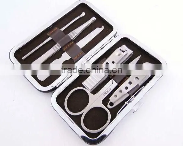 Manicure Pedicure Set