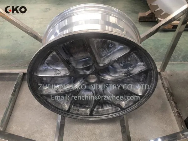 OEM Steel Aluminum Wheels 17-22 Inch Made in China Cheap Price photo-5
