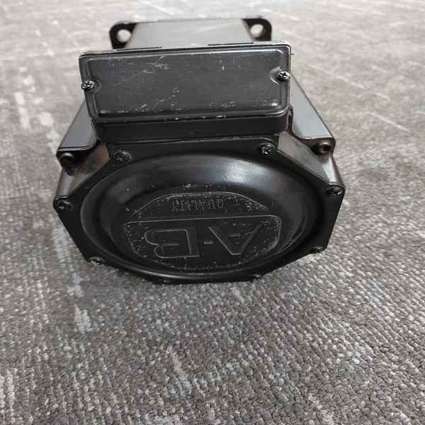 MPL-B540K-SJ24AA/A photo-2