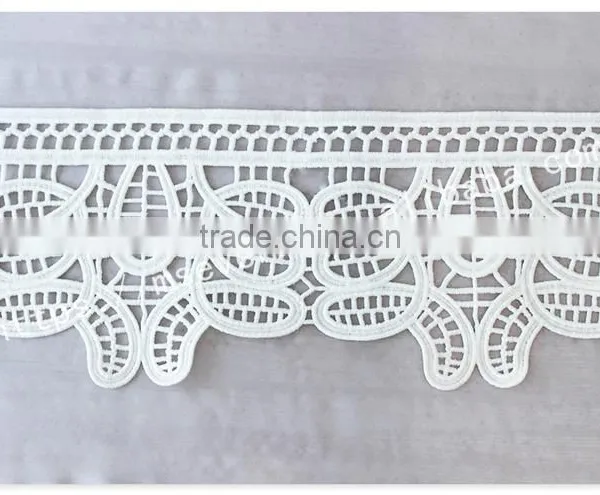 High Quality 13.5cm Width Water Soluble Polyetser Crochet Trim in White photo-2