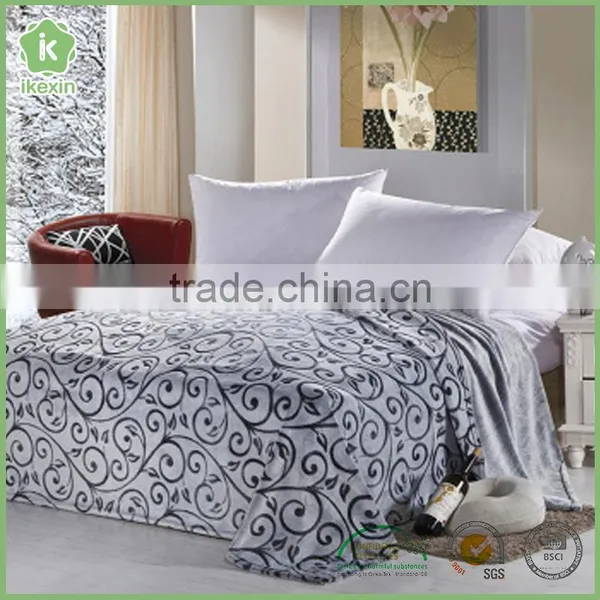 Promotion Gift Wholesale China Flannel Micro Fiber Blanket photo-5
