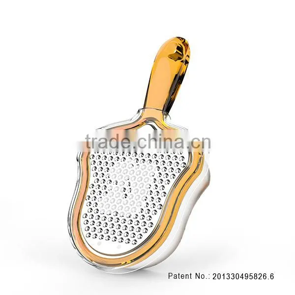 Patent Design Pine Cone Shape Plastic Ginger Grater