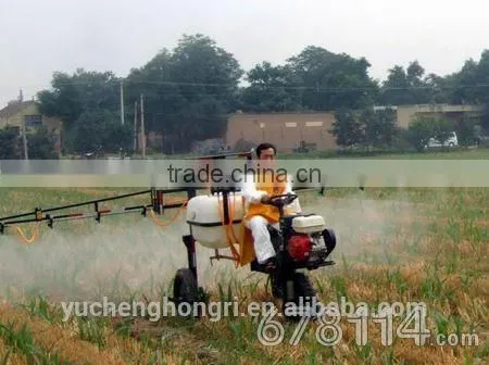 TRACTOR BOOM SPRAYER 700l photo-2