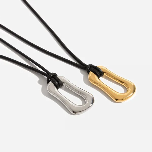 Custom Round Stainless Steel Rhinestone Charm Necklace - 18K Gold Plated Alloy
