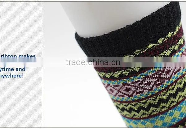 Hot Sale, Best Price! Custom Bamboo Color Thin Stripe Sport Socks for Men photo-4