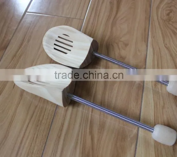 High Quality Pine Wood Shoe Stretcher/shoe Tree photo-3