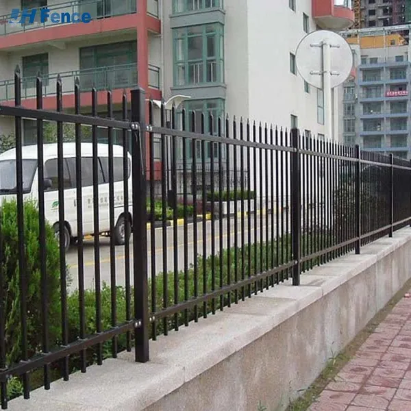Galvanized Rust Proof Elevated Safety Standards for Pools Garden Steel Tube Fence Panels