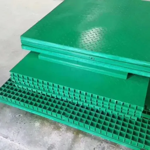 Fiberglass Grating With 5-Year Warranty, Mill Test Report Available, Standard Compliant, 25mm Thick photo-4