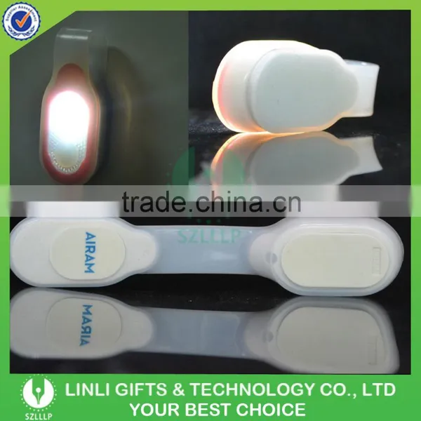 Promotional Gift Magnetic Silicone Portable Blinking LED Clip Light photo-2