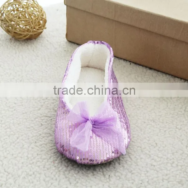 New Material Paillette Indoor Soft Sole Wide Dance Shoes for Women photo-2