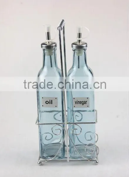 Glass condiment set
