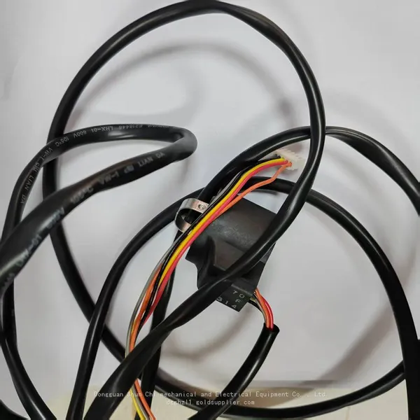 Japan Shirotori UKV-SH45D/53D/61D Refrigeration Air Conditioning Pulse Electronic Expansion Valve Saginomiya UKV-SH45D UKV-SH53D photo-2
