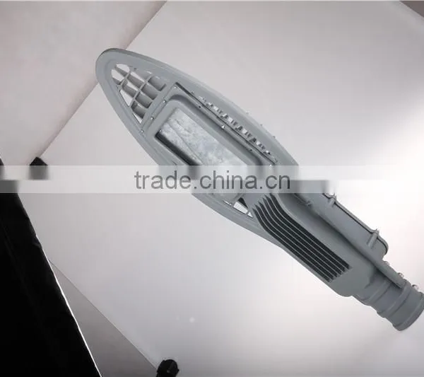Die-casting Aluminum Housing With Heat Radiator All in One Street Light photo-2