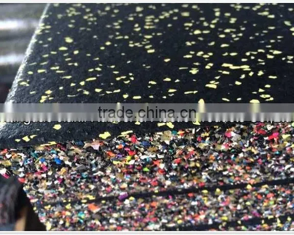 China Rubber Floor Tile Non-Slip Rubber Floor Tile in Gym