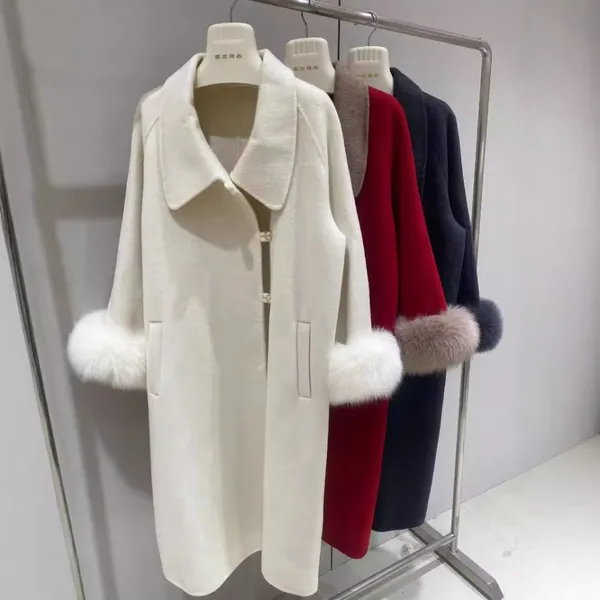 A Mid-length Red Fox Fur Coat for Women, a High-end Handcrafted Double-sided Woolen Coat for Christmas, is in Vogue This Winter