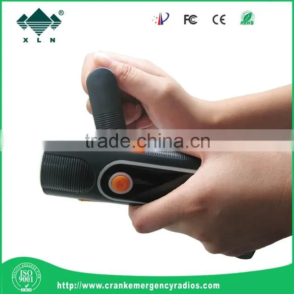 2015 Mini Led Winding Up Rechargeable Flashlight Torch Radio With LCD Display photo-4