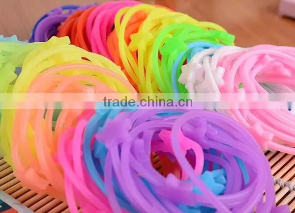 Hot Sale Eco-Friendly Funny Elastic Silicone Bracelet Wristband Cheap Price photo-3