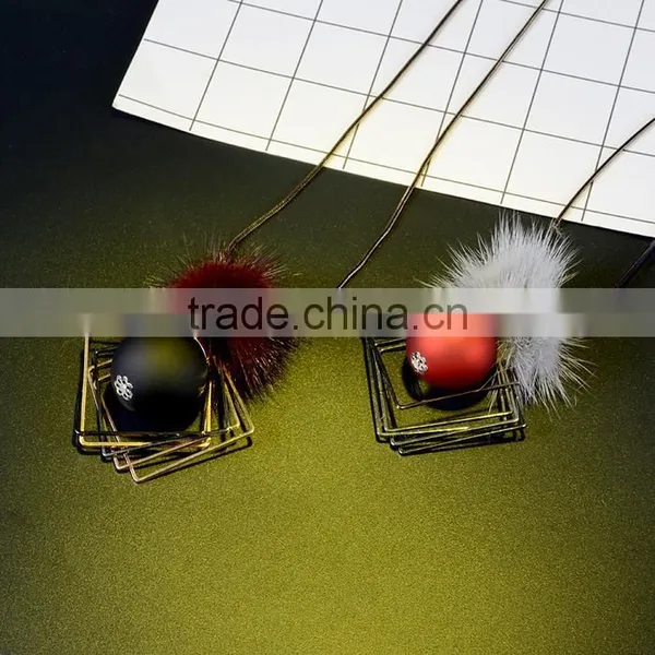 Chunky Ball Metal Square Pendant Necklace Winter Mink Fur Ball Pendant Necklace Geometric Sweater Necklace photo-5