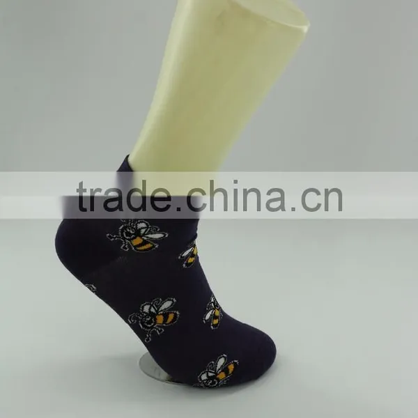 Men Sport Ankle Socks Bulk Wholesales With Cushion Pading on Foot photo-5