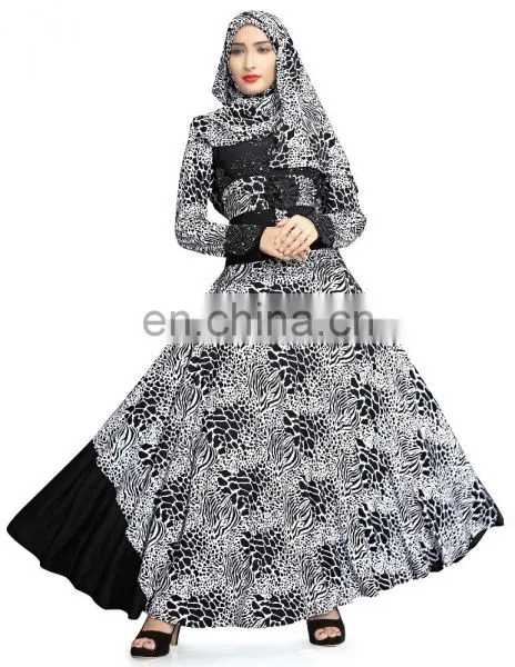2017 Stylish Dubai Casual Wear Abaya Burkha With Foral Embroidery And Black Diamond Stone Work photo-2