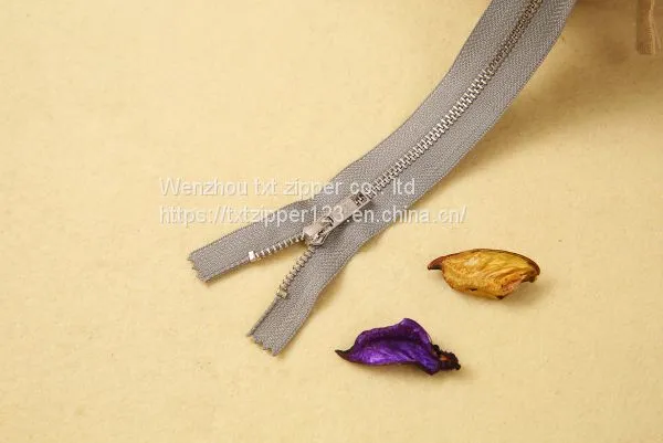 #3 #4 #5 #8 Metal Brass Zipper With Light Golden Platinum Teeth Close End photo-4