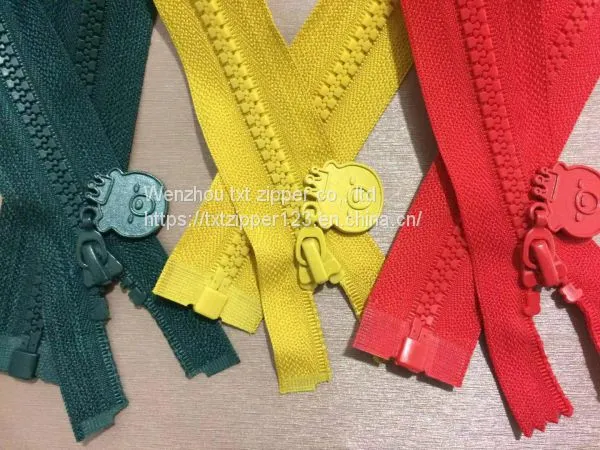 TXT Brand #5 Plastic Zipper With Normal Teeth Two Way Open End High Quality and Low Price Garment Accessories photo-4