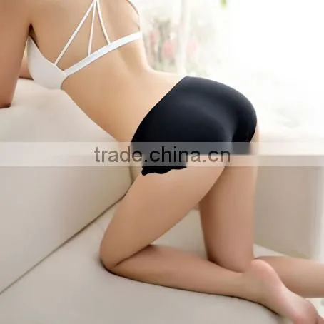 Fashion Pictures Young Girls and Bra Japanese Sexy Underwear Models photo-2