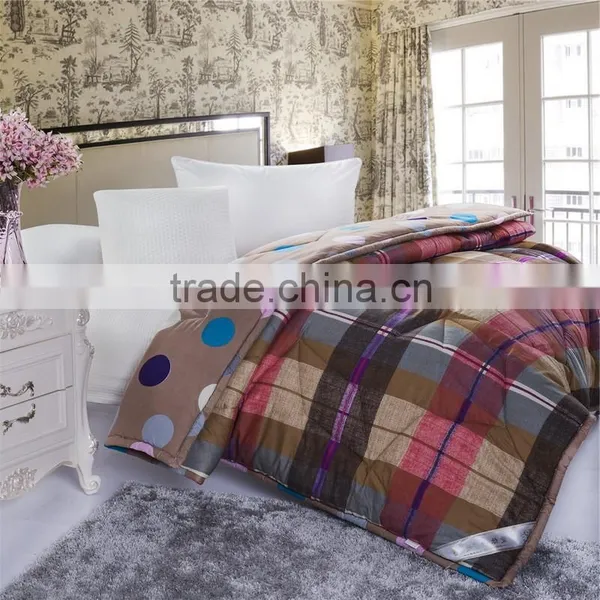 China High Quality Super Soft Modern Style Plaid Pattern Wholesale Quilt photo-2