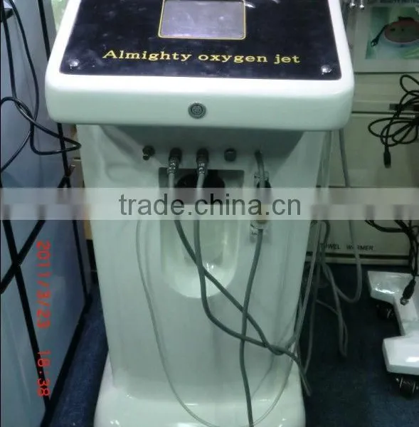 Guangzhou Hot and New Water&oxygen Jet Beauty Equipment photo-2