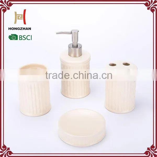 Ceramic Bathroom Set photo-3