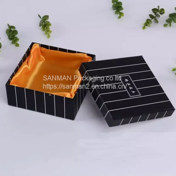 Rectangular black paper small gift box with lid