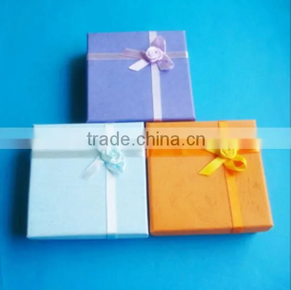 Satin Pre-tie Bow With Gold Twist, Present Decorate With 3.25 Inches With Wire Tied Bow photo-5