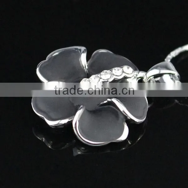 Austrian Crystal Jewelry 18k Flower Necklace photo-3