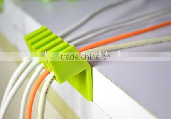 Best Selling 5 Plug Plastic Wire Manager Cord Divider Cable Winder photo-6