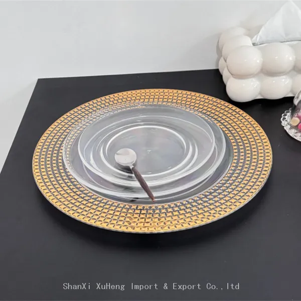 Wholesale Reusable 13 Inch Clear Acrylic Gold Beaded Charger Plates For Wedding Dinner photo-2