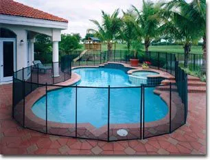 DIY-Friendly PVC Coated Woven Mesh – Textilene Wholesale for Swimming Pool Fence, User-Friendly Design for Homeowners and Contractors photo-2