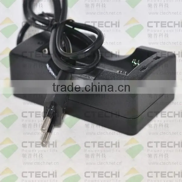 Travel 18650 Battery Charger photo-2