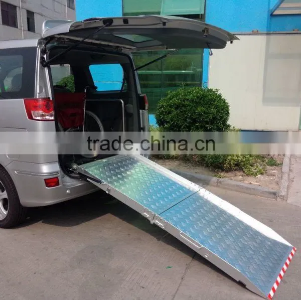 BMWR-201 Aluminum Manual Folding Car Motorcycle Wheelchair Ramp For Dongdeng Van Minivan photo-3
