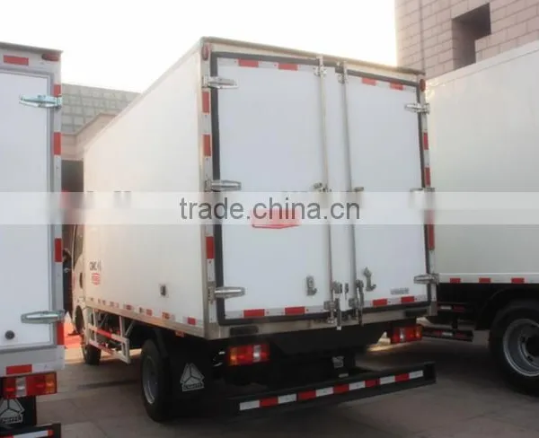 Promotion SINOTRUK SMALL Refrigerated Van and Tank Truck Sale in Dubai photo-3