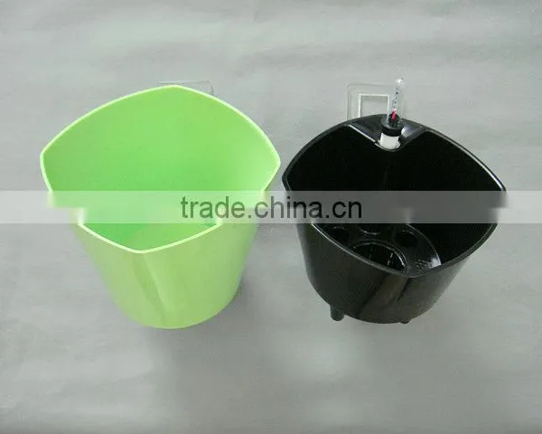 Plastic Flower Pot for Automatically Displays the Water Level photo-2