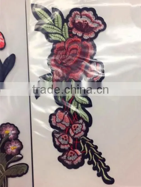 Custom Clothing Applique Embroidery Badges 3d Flowers Patches for Garments photo-3
