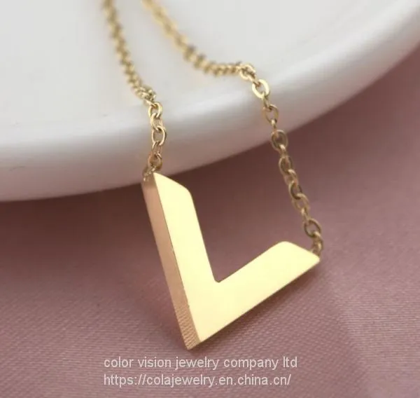 Ladies Jewelry Fashion Stainless Steel Gold Plated Letter′s Pendant Necklace V Sharp Pendant Necklace photo-5
