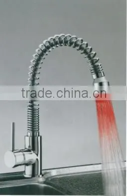 THD5025 Brass Body Single Hole Kitchen Faucet With Led Light photo-2