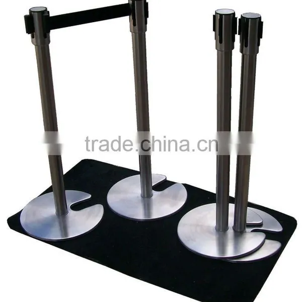 Retractable Belt Railing Stand With U Shape Base photo-3