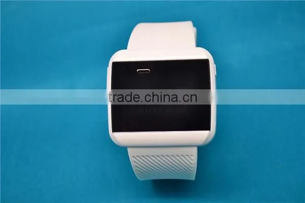 OEM Bluetooth Watch, Most Fashionable Lovers Watch/Wrist Watch / Bluetooth Watch With Vibrate & Caller ID Display photo-4