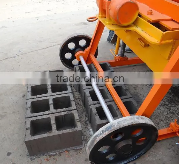 QMY4-45 Mobile Brick Making Machine Egg Layer Type Hollow Block Making Machine for Small Scale Industries photo-4