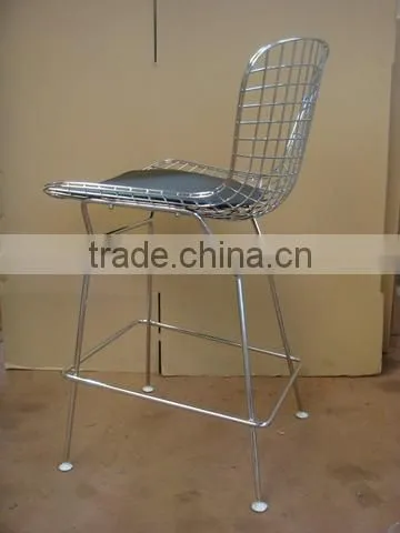 Powder Coated Black Wire Bar Stool With Seat Pad photo-2