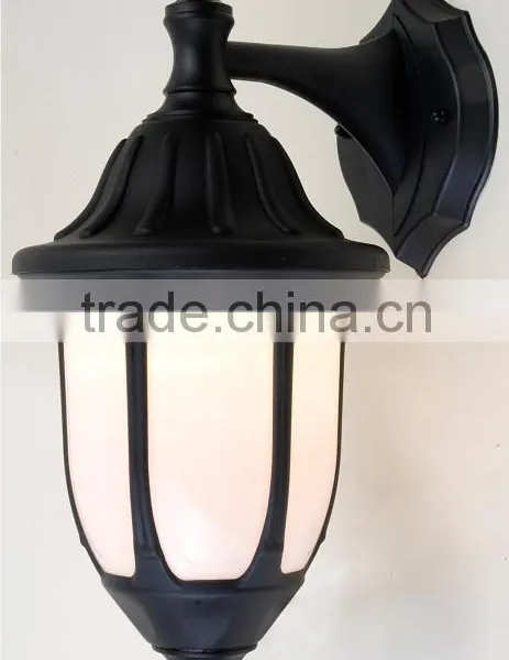P211 Garden Lantern Outdoor Light,plastic E27 Lampholder Energy Saving Lamp IP44 photo-3